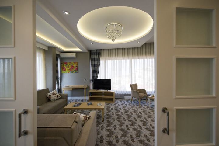 Room 26 of 43