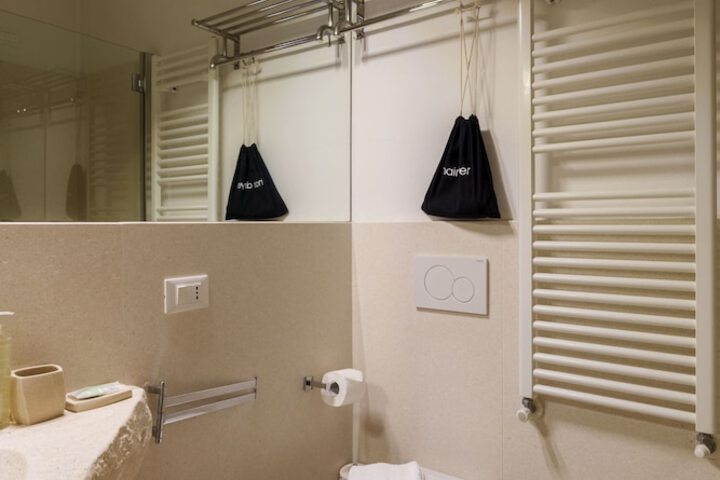 Room 34 of 73