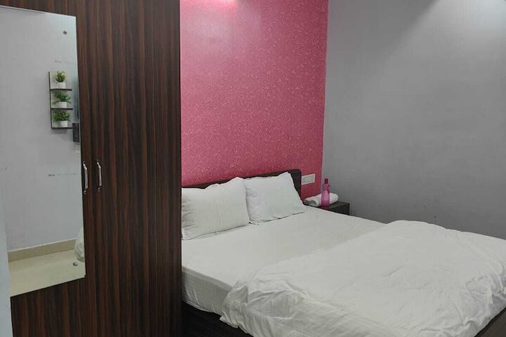Room 36 of 38