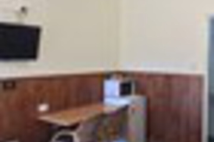 Room 68 of 123