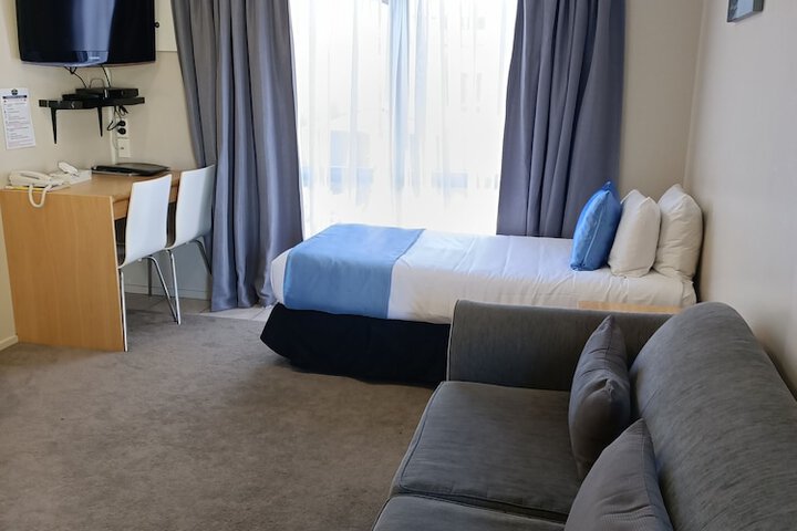 Room 58 of 95