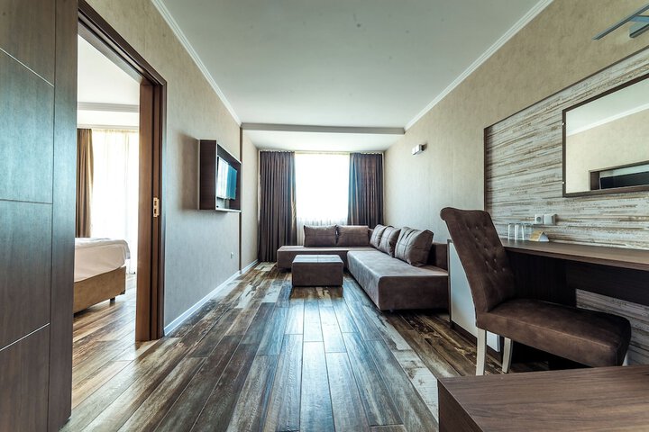 Room 7 of 30