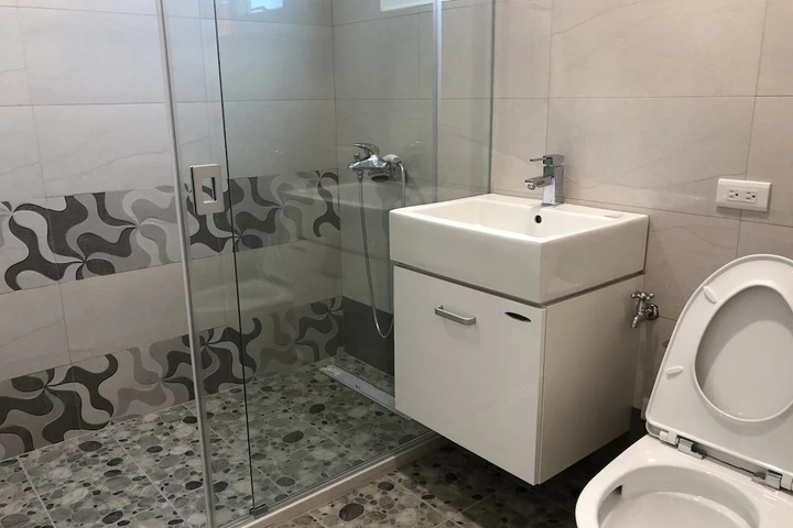 Room 10 of 23