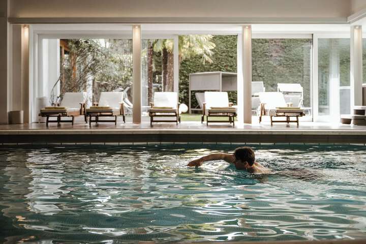 Pool 33 of 78