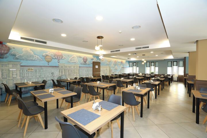 Dining 122 of 139