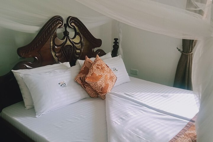 Room 5 of 26