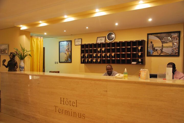Concierge desk