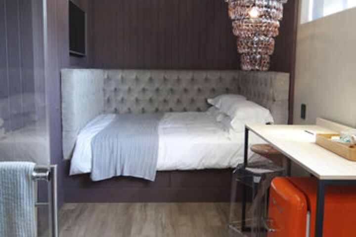 Room 20 of 53