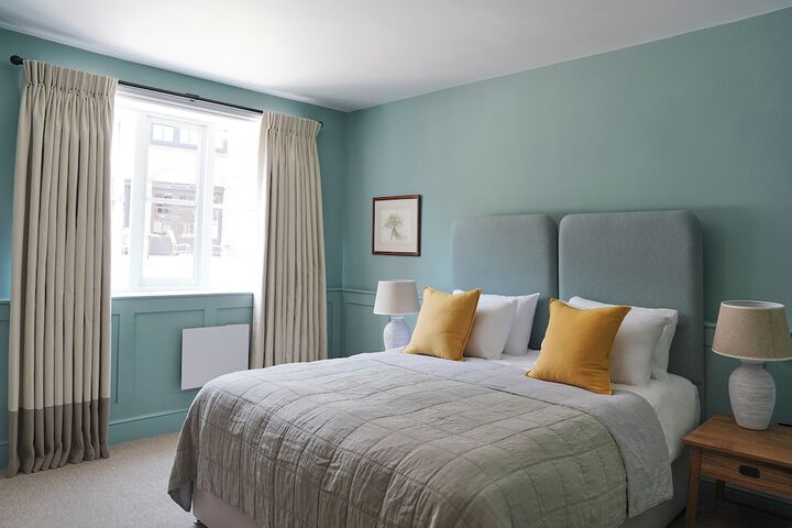 Room 15 of 32
