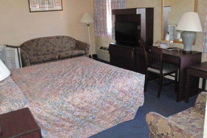 Room 14 of 36
