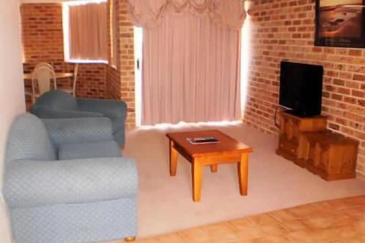 Room 17 of 25