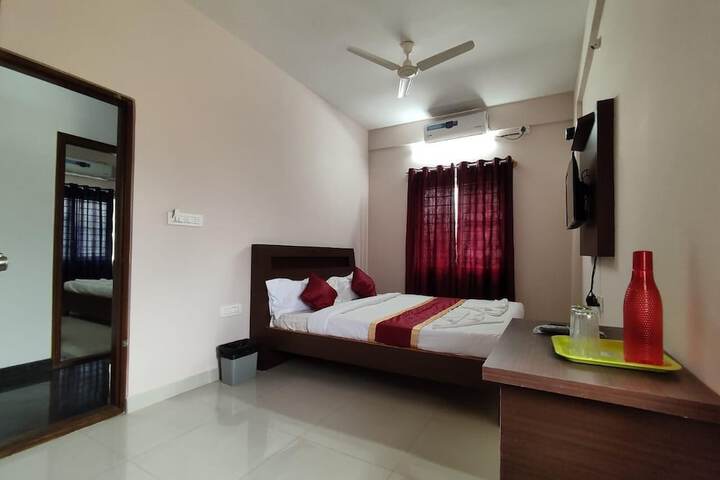 Room 8 of 22