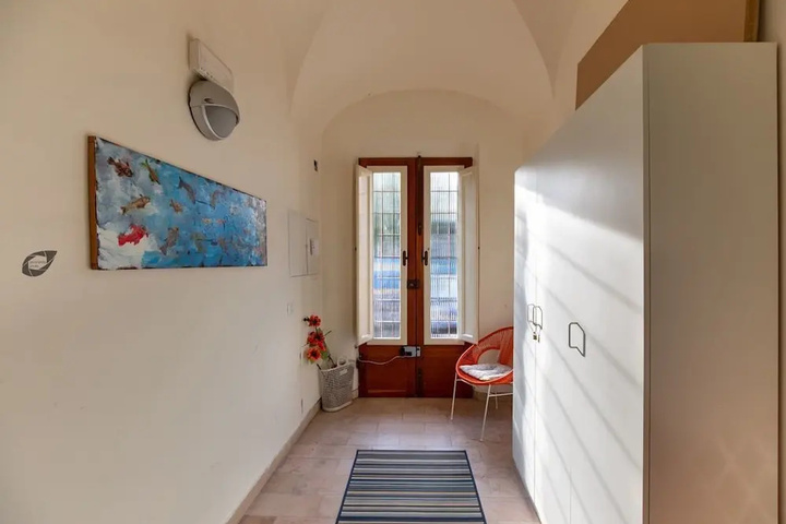 Room 8 of 13