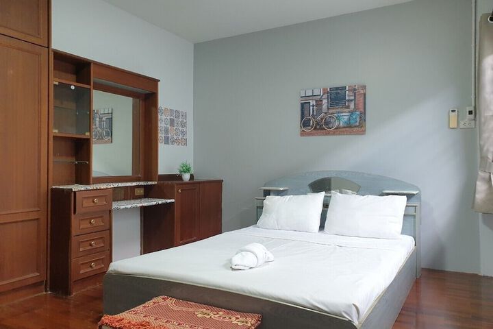 Room 38 of 167