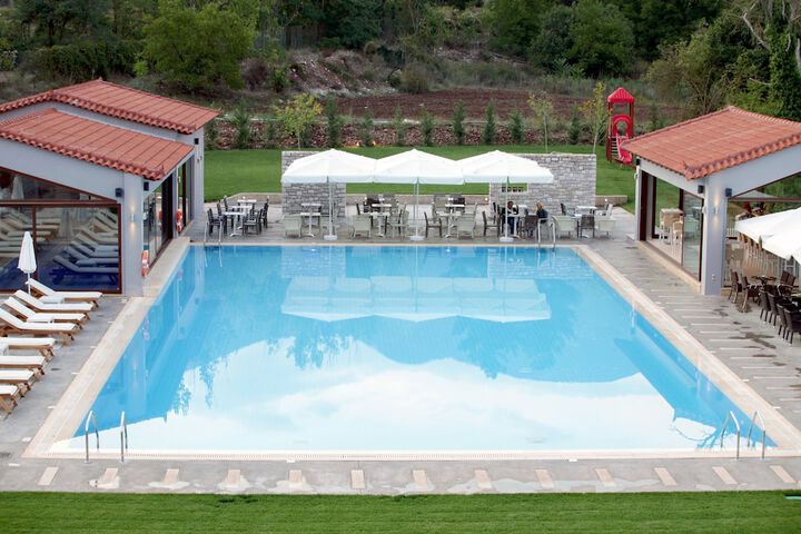 Pool 62 of 117