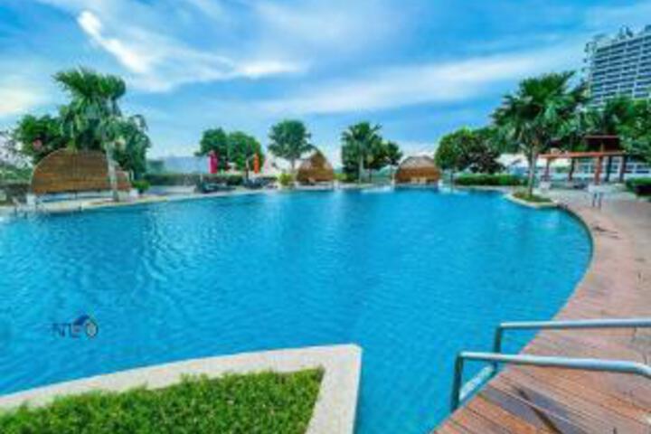 Exterior of Almas Designer Suites at Puteri Harbour by NEO