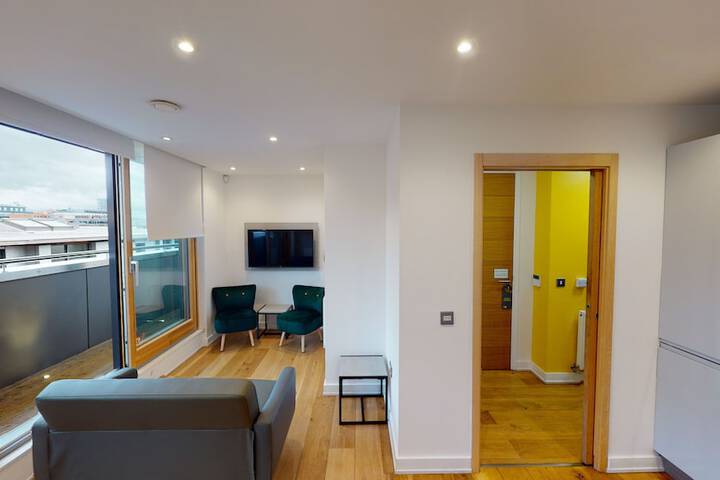 Room 195 of 296