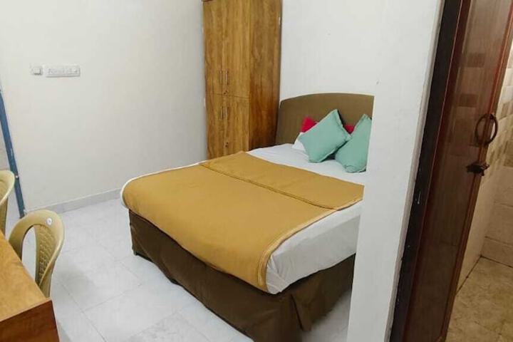 Room 14 of 36