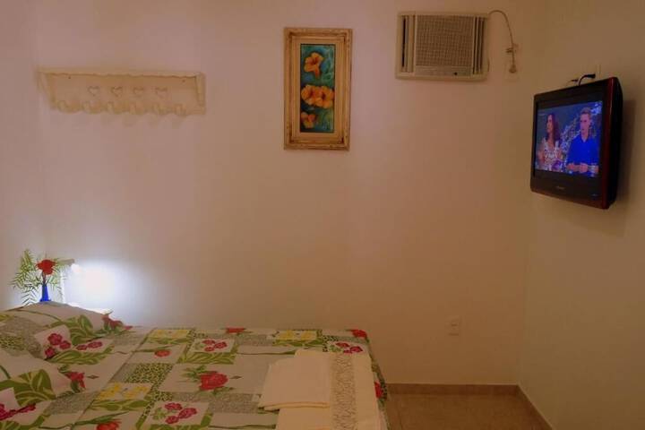 Room 7 of 28