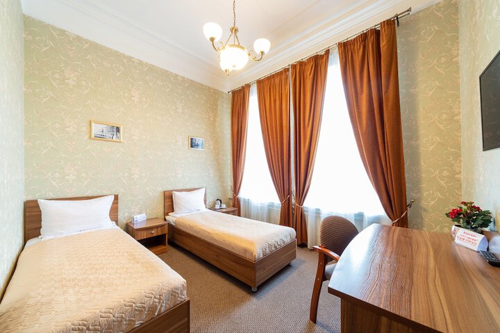 Room 12 of 51