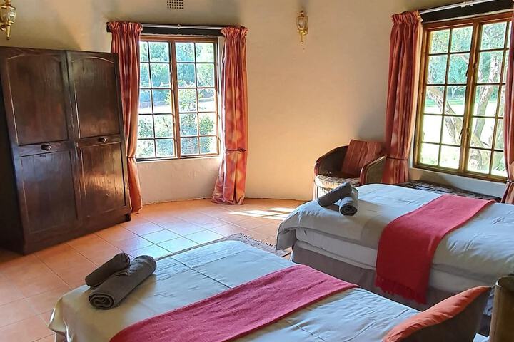 Room 5 of 49