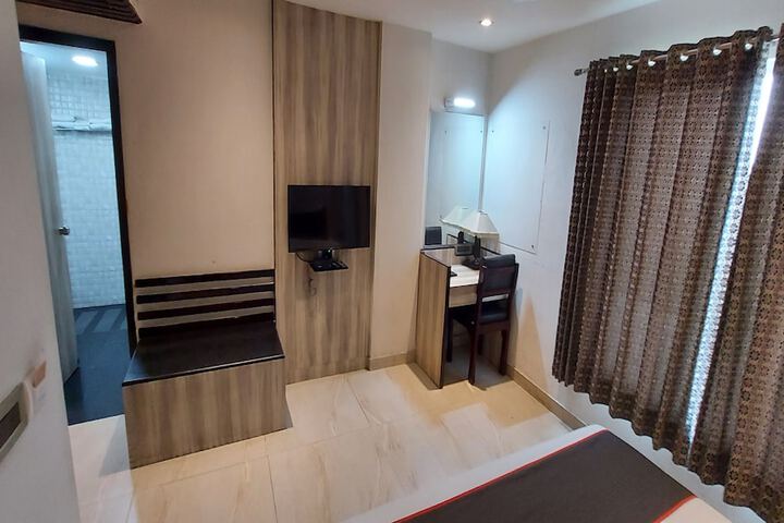 Room 41 of 74
