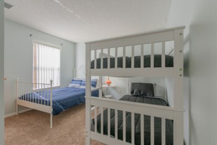Room 31 of 33