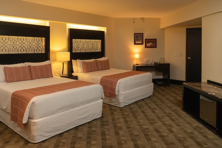 Room 19 of 121