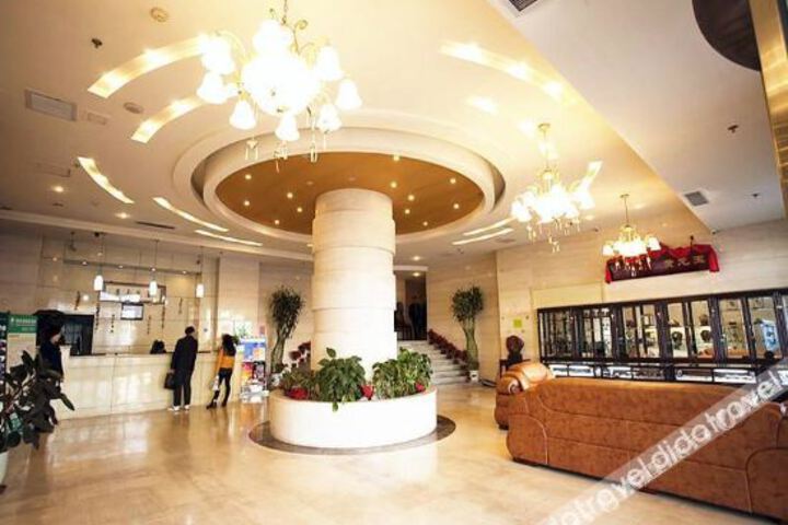 Hotel Interior 8 of 17
