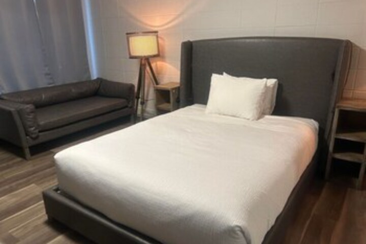 Room 7 of 78