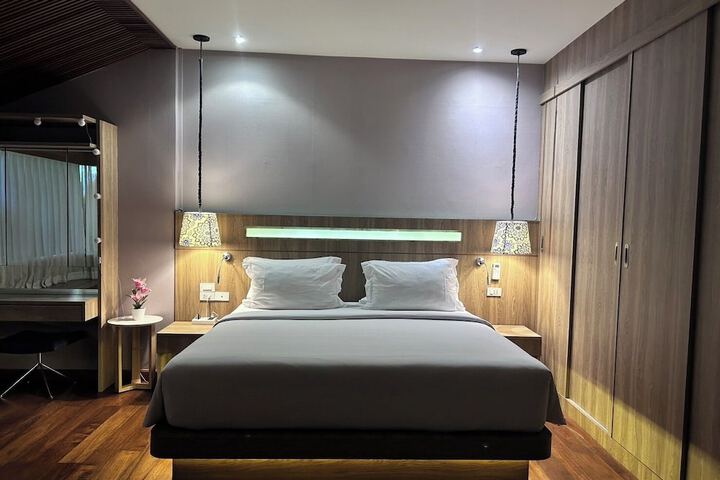 Room 53 of 114