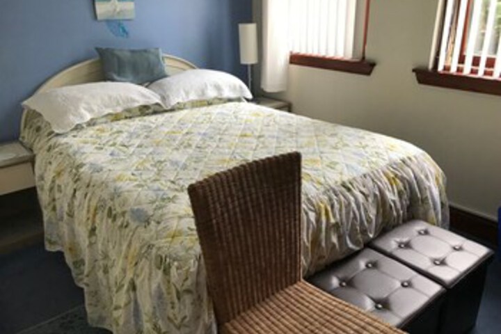 Room 10 of 22
