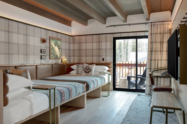Room 17 of 62