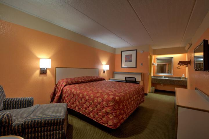Room 20 of 25