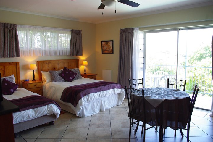 Room 4 of 44