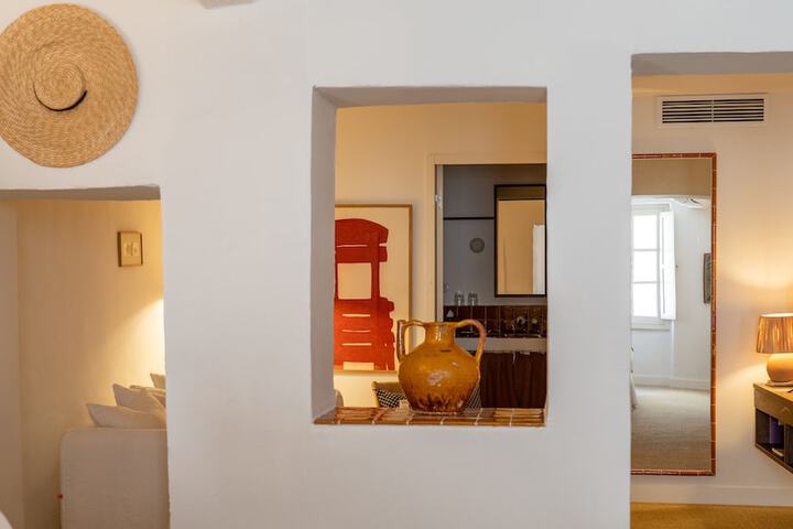 Room 13 of 89