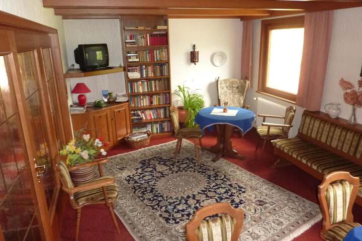 Room 18 of 49