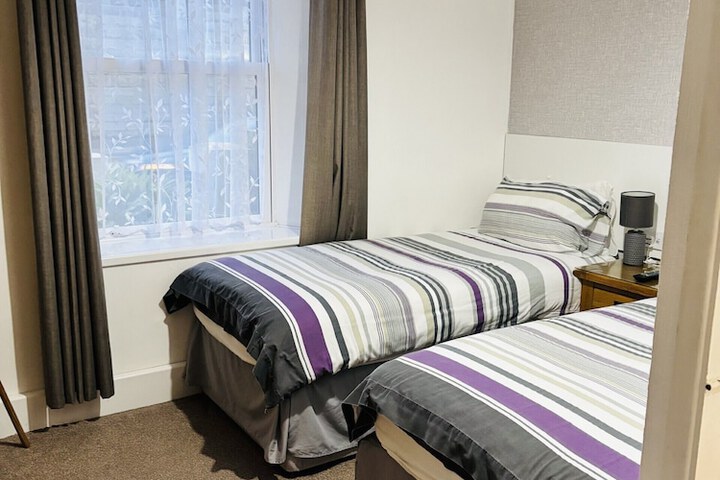 Room 8 of 88