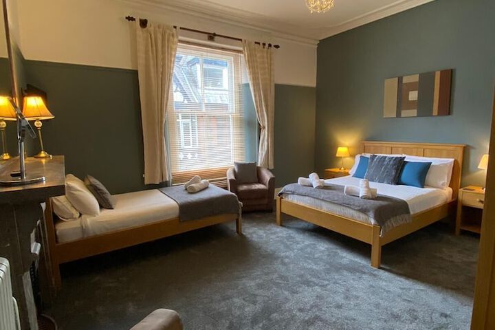 Room 27 of 60