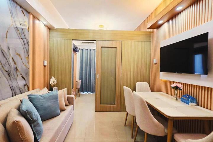 Elegant with Best View Fast Wifi Mall of Asia Airport