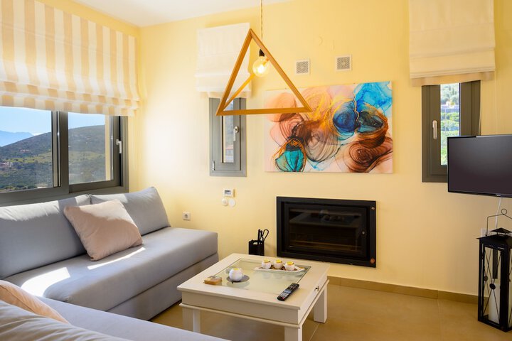 Room 45 of 76