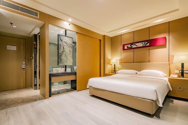 Room 38 of 48