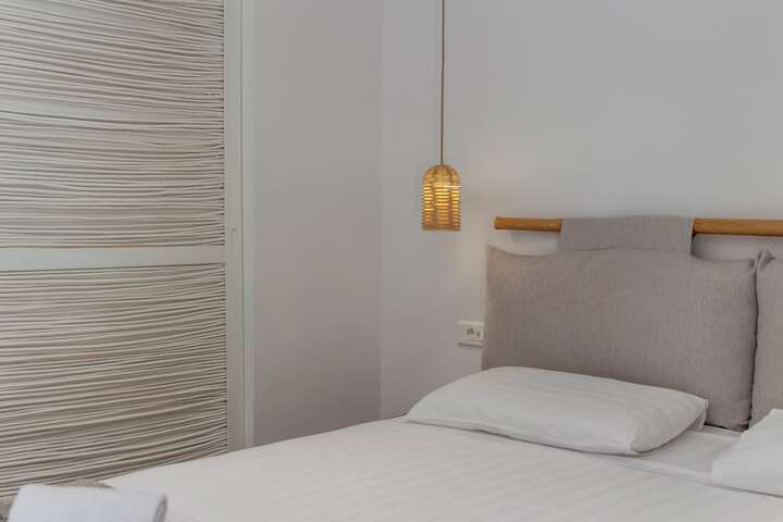 Room 84 of 138