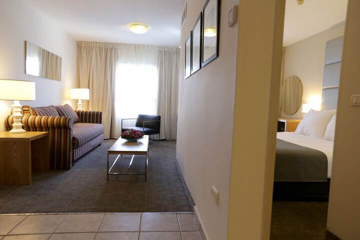 Room 20 of 43
