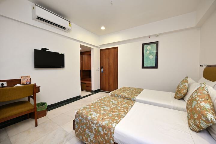Room 27 of 54