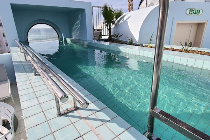 Pool 73 of 104
