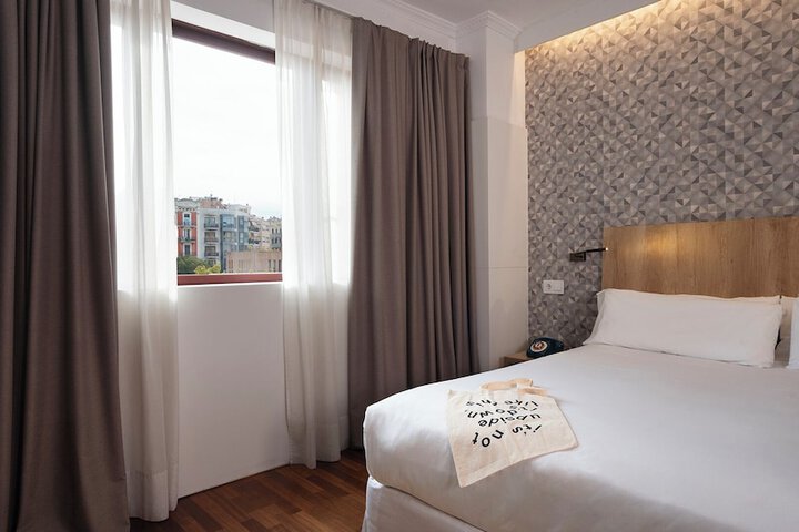 Room 22 of 52