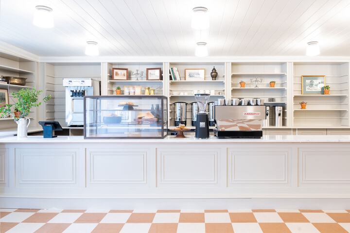 Breakfast/Coffee Service 56 of 76