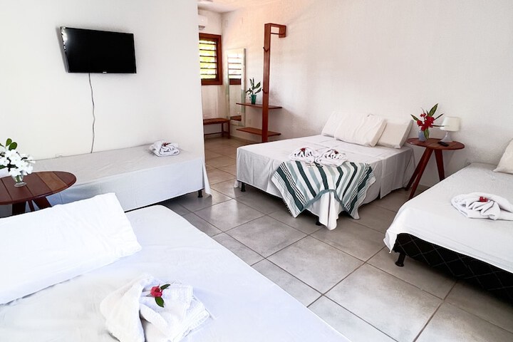 Room 6 of 43