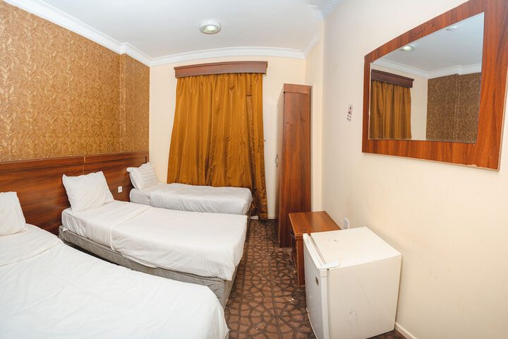 Room 14 of 21